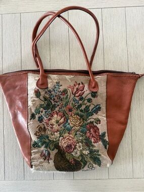 Vintage Paola Del Lungo Large Leather Trim Floral Tapestry Tote Bag in Rust